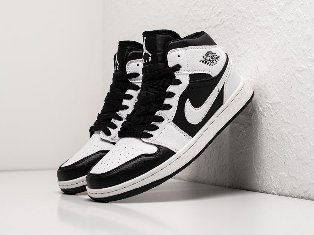 Женские кроссовки Nike Air Jordan 1 WMNS White / Black (36-40 размер) фото 2