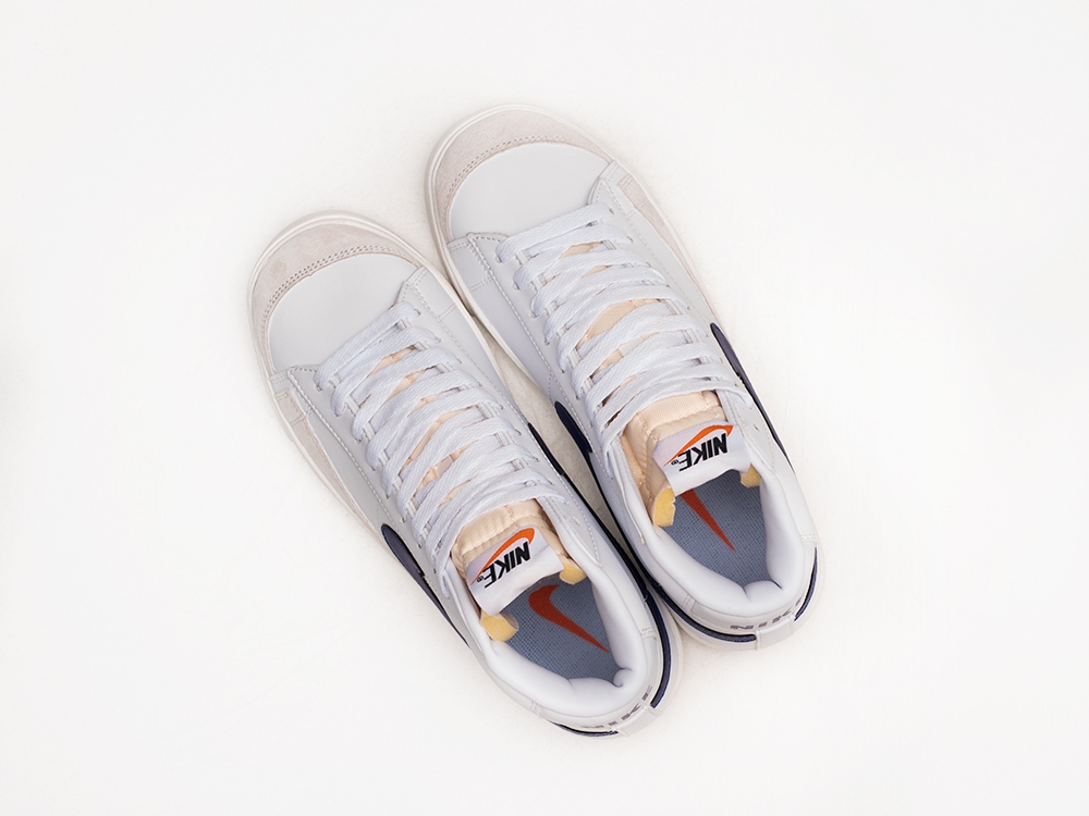 Nike Blazer Mid 77 Vintage WMNS белые замша женские (AR24177) - фото 3 Nike Blazer Mid 77 Vintage WMNS белые замша женские (AR24177) - фото 3