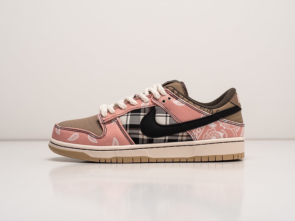 Nike SB Dunk Low x Travis Scott WMNS розовые кожа женские (AR24250) - фото 1 Nike SB Dunk Low x Travis Scott WMNS розовые кожа женские (AR24250) - фото 1