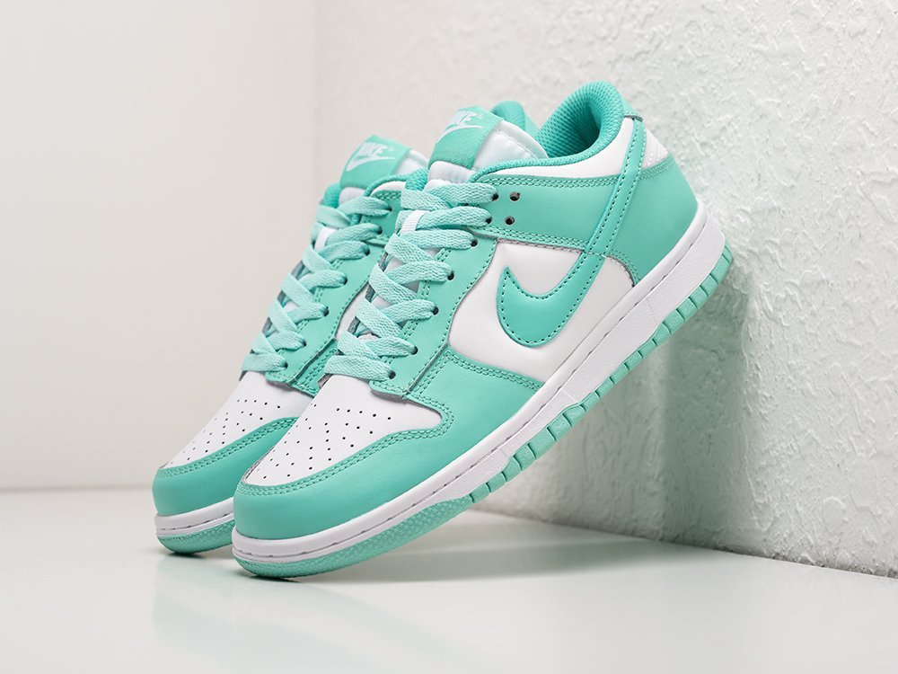 Nike SB Dunk Low WMNS Green Glow зеленые кожа женские (AR24283) - фото 2 Nike SB Dunk Low WMNS Green Glow зеленые кожа женские (AR24283) - фото 2