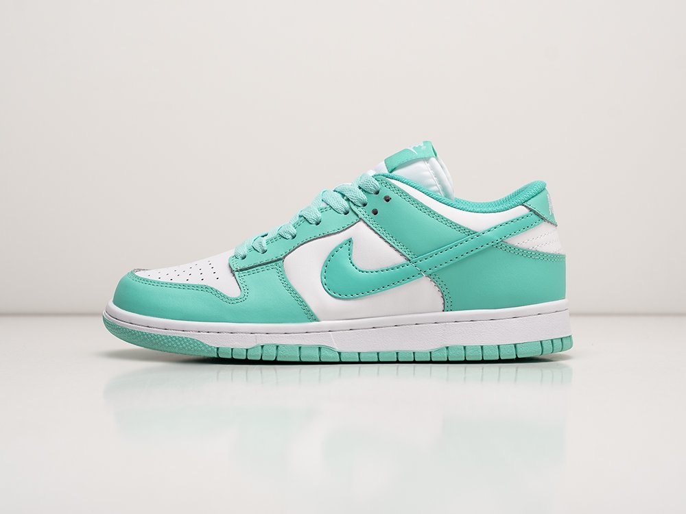 Nike SB Dunk Low WMNS Green Glow зеленые кожа женские (AR24283) - фото 1 Nike SB Dunk Low WMNS Green Glow зеленые кожа женские (AR24283) - фото 1