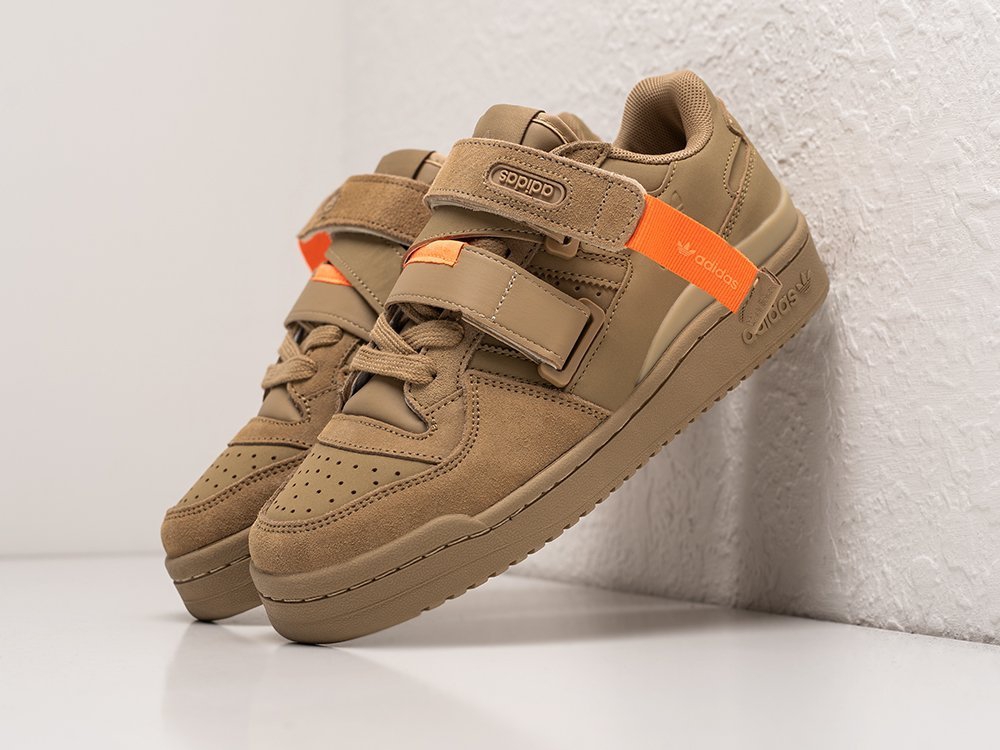 Adidas Forum Low Strap WMNS бежевые замша женские (AR24926) - фото 2 Adidas Forum Low Strap WMNS бежевые замша женские (AR24926) - фото 2