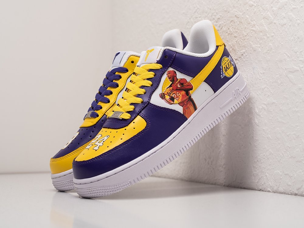 Nike Air Force 1 Low Los Angeles Lakers разноцветные кожа мужские (AR25037) - фото 2 Nike Air Force 1 Low Los Angeles Lakers разноцветные кожа мужские (AR25037) - фото 2
