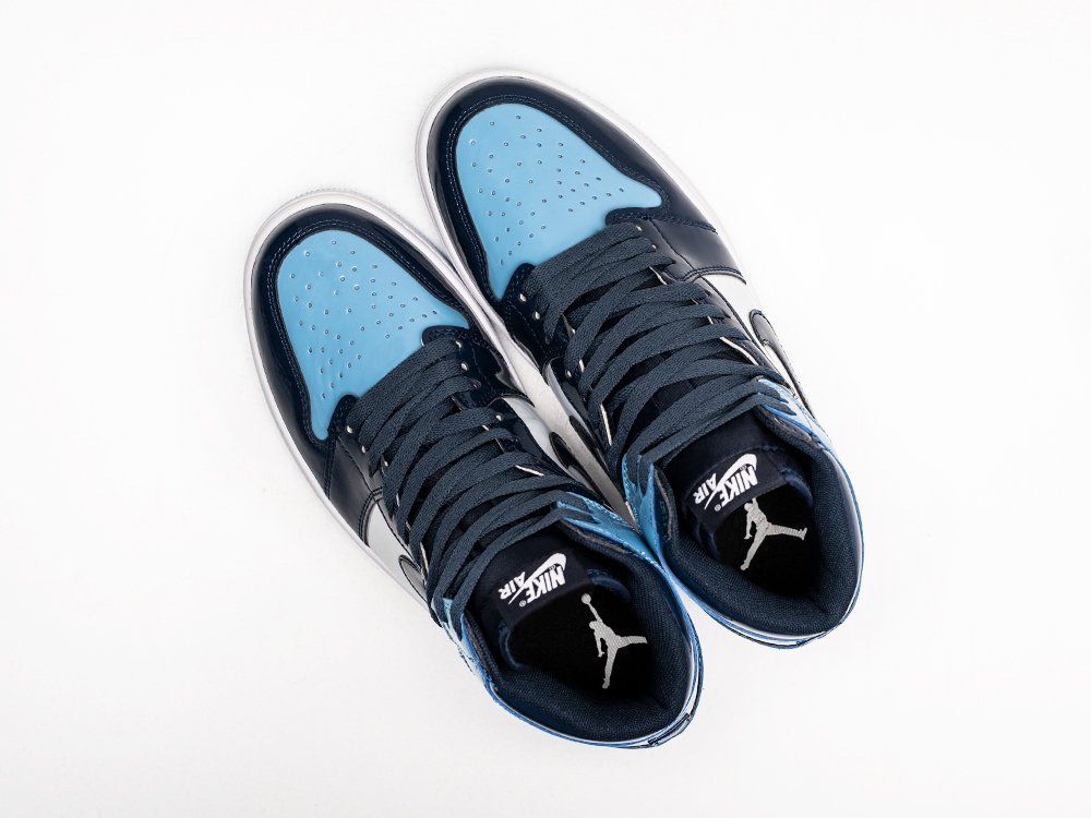 Nike Air Jordan 1 High OG «UNC Patent Leather» разноцветные кожа мужские (AR25447) - фото 3