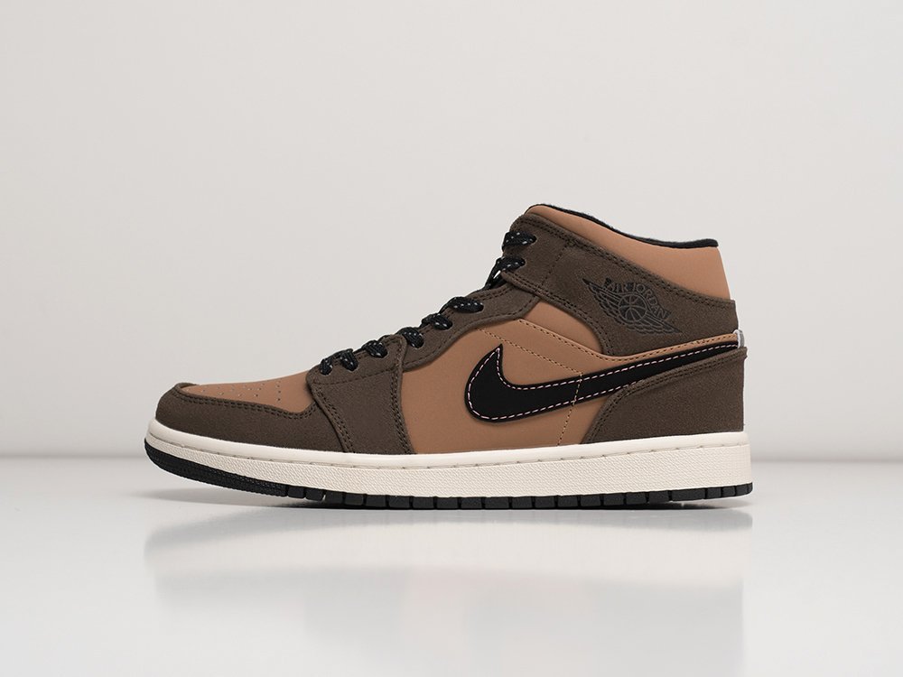 Nike Air Jordan 1 Mid SE Dark Chocolate коричневые замша мужские (AR26604) - фото 1