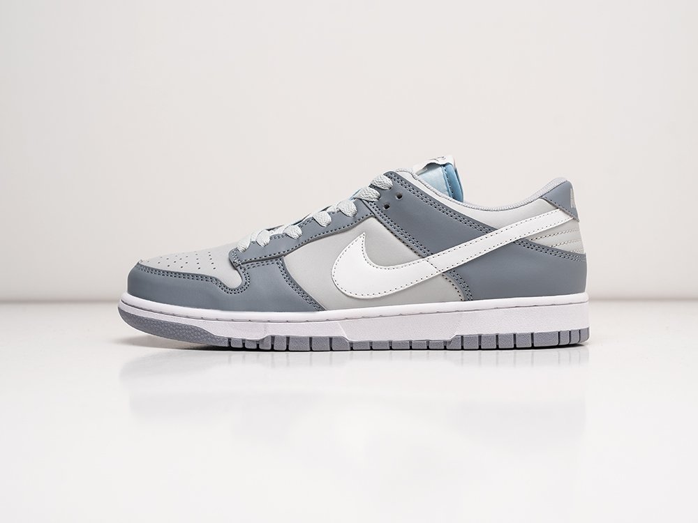 Nike SB Dunk Low Pure Platinum Wolf Grey WMNS серые кожа женские (AR26676) - фото 1 Nike SB Dunk Low Pure Platinum Wolf Grey WMNS серые кожа женские (AR26676) - фото 1