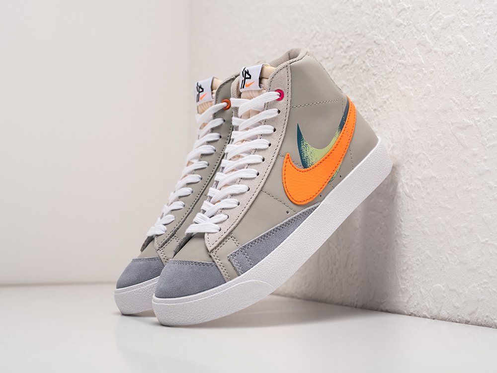 Nike Blazer Mid 77 VNTG SHANGHAI WMNS белые кожа женские (AR26828) - фото 2 Nike Blazer Mid 77 VNTG SHANGHAI WMNS белые кожа женские (AR26828) - фото 2