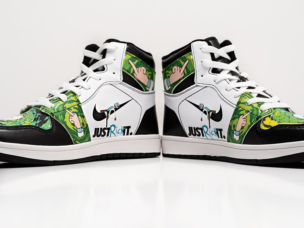 Nike Air Jordan 1 Rick and Morty Just Rick It WMNS белые кожа женские (AR26852) - фото 4 Nike Air Jordan 1 Rick and Morty Just Rick It WMNS белые кожа женские (AR26852) - фото 4