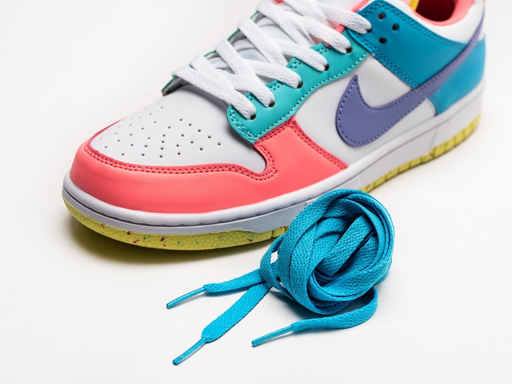 Nike SB Dunk Low Easter Candy разноцветные кожа мужские (AR27262) - фото 4