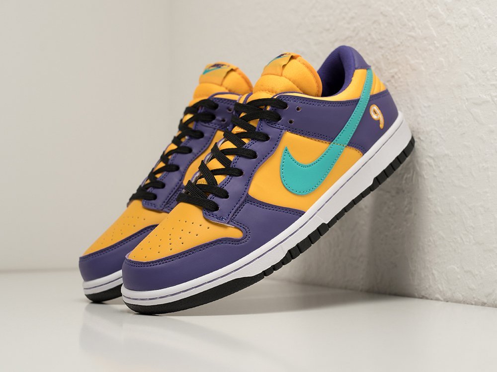Nike x Lisa Leslie x SB Dunk Low Sparks фиолетовые кожа мужские (AR28373) - фото 2 Nike x Lisa Leslie x SB Dunk Low Sparks фиолетовые кожа мужские (AR28373) - фото 2
