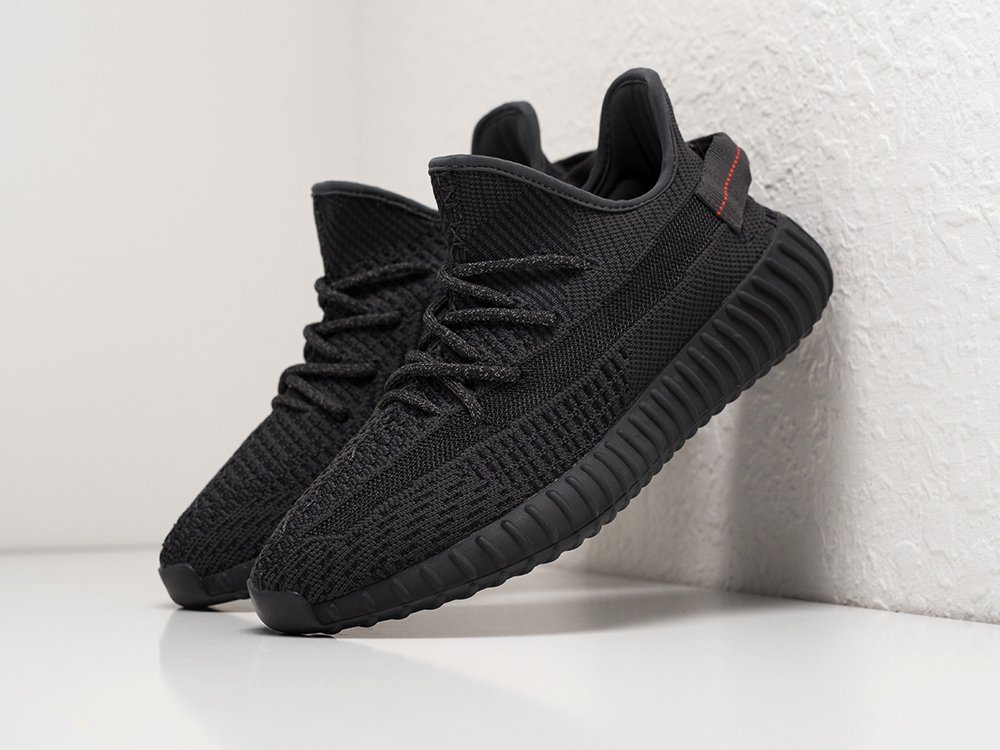 Adidas Yeezy 350 Boost v2 черные текстиль мужские (AR28547) - фото 2 Adidas Yeezy 350 Boost v2 черные текстиль мужские (AR28547) - фото 2