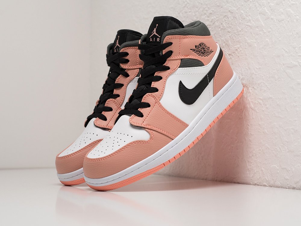 Nike Air Jordan 1 Mid GS Pink Quartz WMNS розовые кожа женские (AR28695) - фото 2
