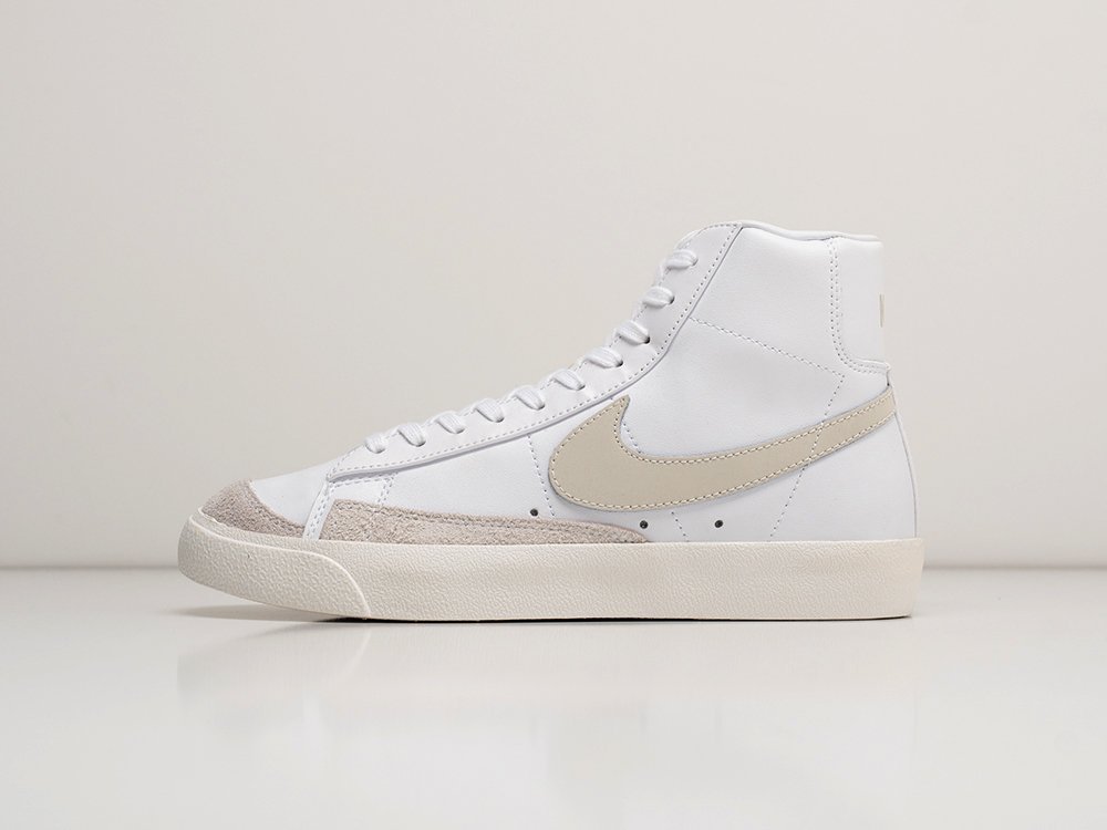 Nike Blazer Mid 77 Vintage Light Bone белые кожа мужские (AR28715) - фото 1 Nike Blazer Mid 77 Vintage Light Bone белые кожа мужские (AR28715) - фото 1