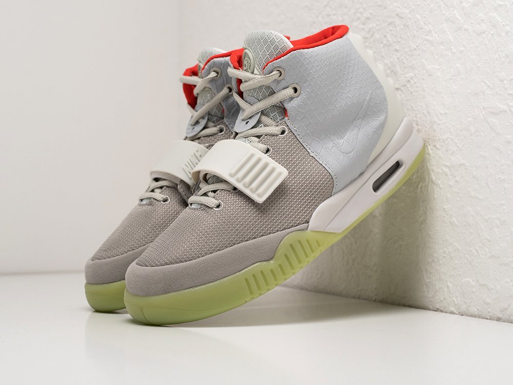 Nike Air Yeezy 2 NRG Pure Platinum серые текстиль мужские (AR28771) - фото 2