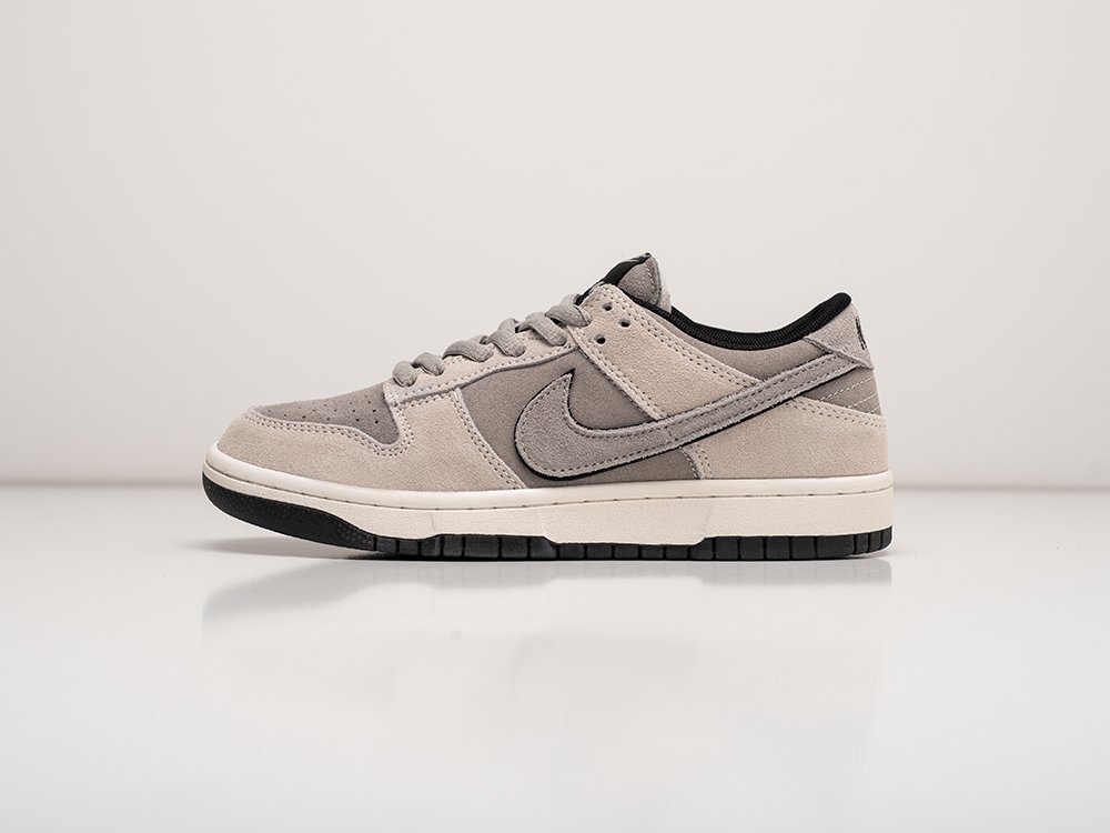 Nike SB Dunk Low WMNS серые замша женские (AR29024) - фото 1 Nike SB Dunk Low WMNS серые замша женские (AR29024) - фото 1
