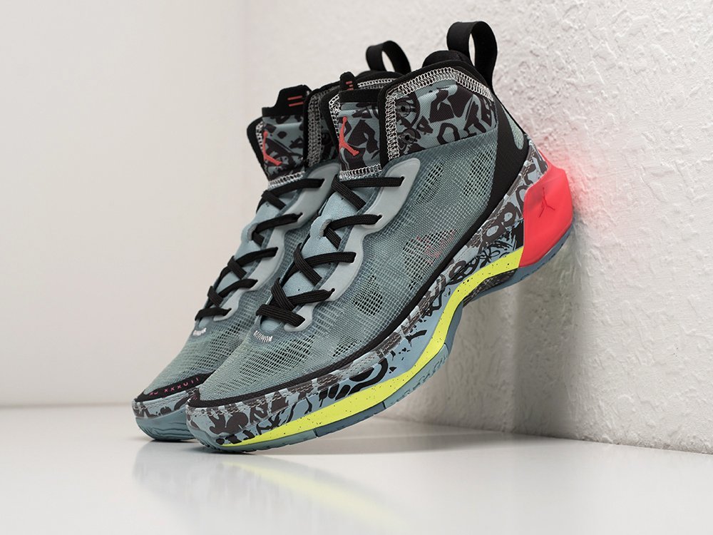 Nike Satou Sabally x Air Jordan 37 Graffiti голубые текстиль мужские (AR29066) - фото 2 Nike Satou Sabally x Air Jordan 37 Graffiti голубые текстиль мужские (AR29066) - фото 2