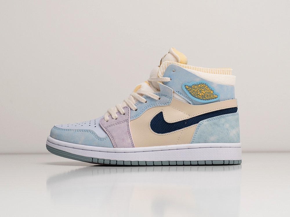 Nike Air Jordan 1 Zoom Air CMFT Celestine Blue WMNS голубые кожа женские (AR29111) - фото 1 Nike Air Jordan 1 Zoom Air CMFT Celestine Blue WMNS голубые кожа женские (AR29111) - фото 1