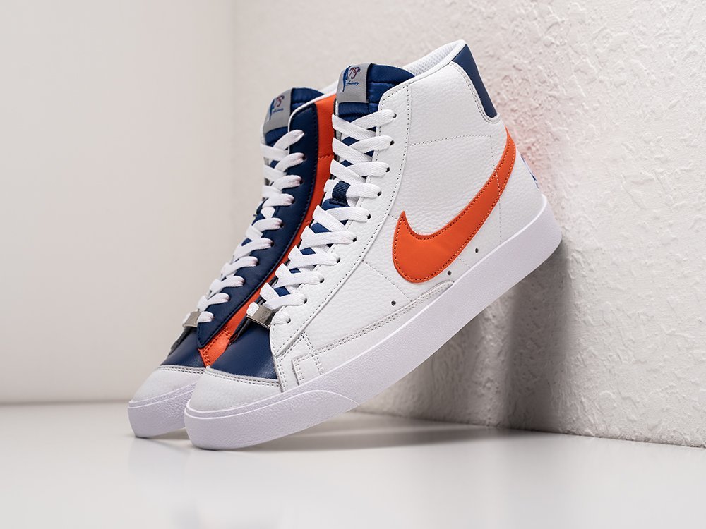 Nike x NBA x Blazer Mid 77 EMB Knicks белые кожа мужские (AR29254) - фото 2 Nike x NBA x Blazer Mid 77 EMB Knicks белые кожа мужские (AR29254) - фото 2