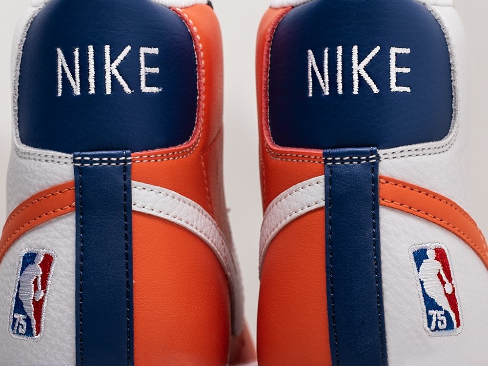 Nike x NBA x Blazer Mid 77 EMB Knicks белые кожа мужские (AR29254) - фото 4 Nike x NBA x Blazer Mid 77 EMB Knicks белые кожа мужские (AR29254) - фото 4