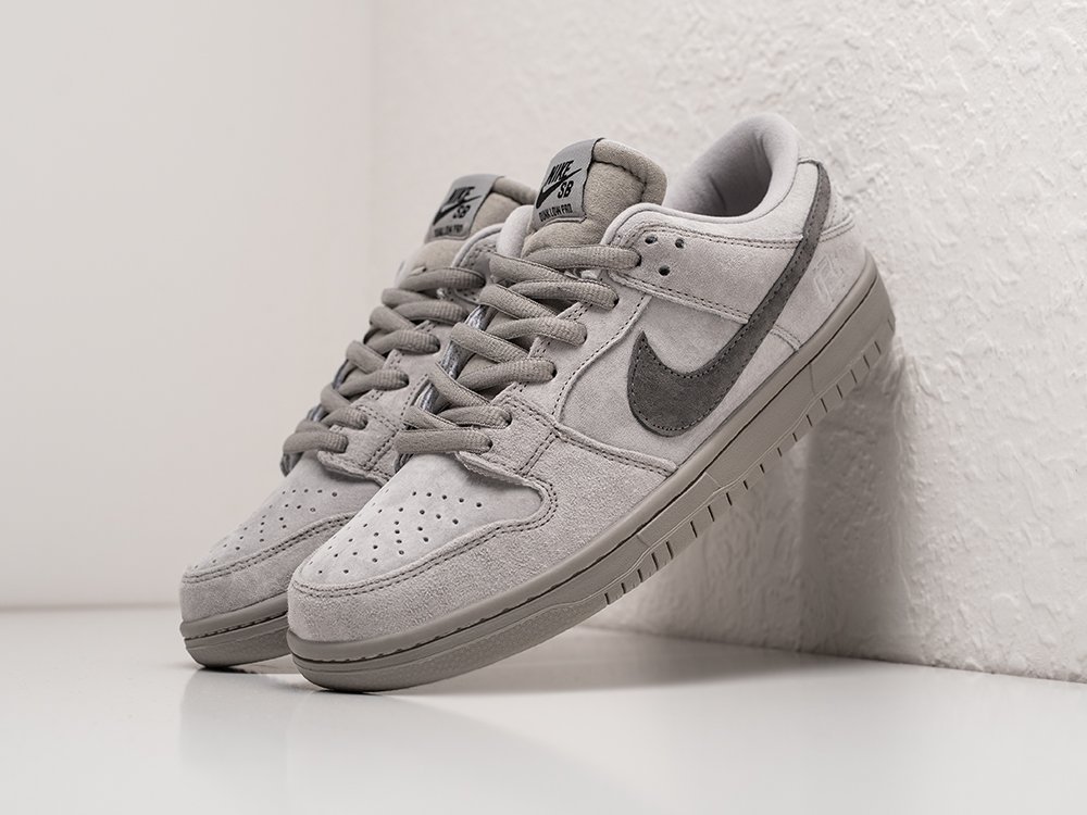 Nike x Reigning Champ x SB Dunk Low серые замша мужские (AR29266) - фото 2 Nike x Reigning Champ x SB Dunk Low серые замша мужские (AR29266) - фото 2