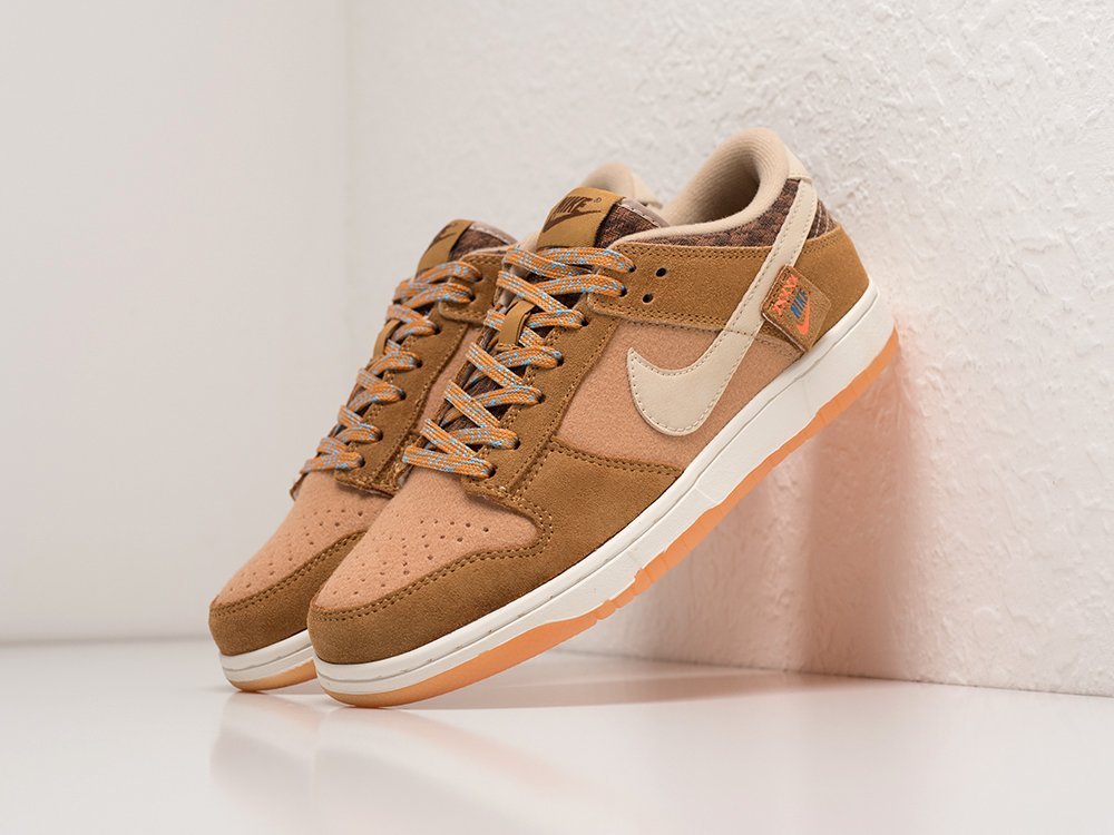 Nike SB Dunk Low Teddy Bear WMNS коричневые замша женские (AR29361) - фото 2 Nike SB Dunk Low Teddy Bear WMNS коричневые замша женские (AR29361) - фото 2