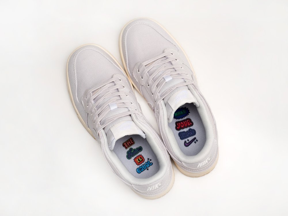 Nike SB Dunk Low The Future is Equal WMNS белые текстиль женские (AR30486) - фото 3 Nike SB Dunk Low The Future is Equal WMNS белые текстиль женские (AR30486) - фото 3