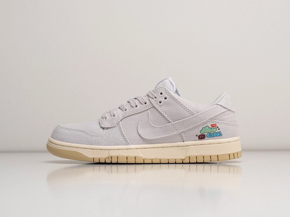 Nike SB Dunk Low The Future is Equal WMNS белые текстиль женские (AR30486) - фото 1