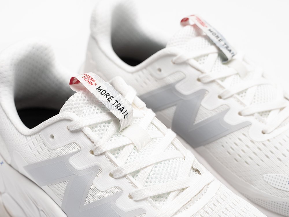 New Balance Fresh Foam X More Trail v3 белые текстиль мужские (AR30873) - фото 7 New Balance Fresh Foam X More Trail v3 белые текстиль мужские (AR30873) - фото 7