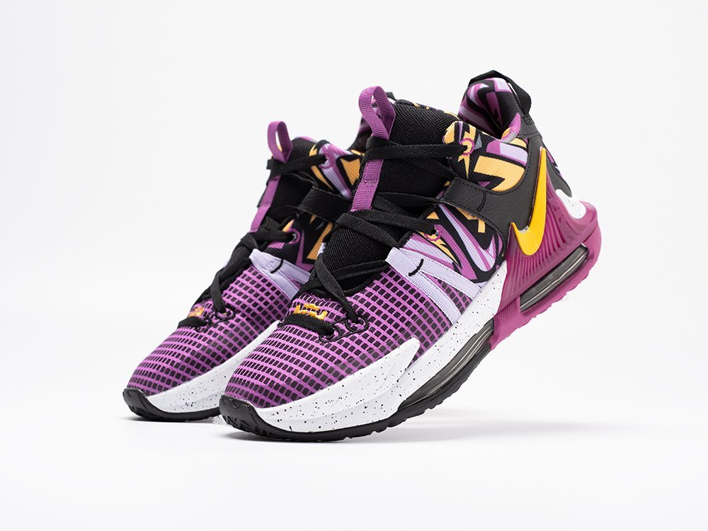 Nike LeBron Witness 7 SE PS Lakers Graffiti фиолетовые текстиль мужские (AR30919) - фото 2 Nike LeBron Witness 7 SE PS Lakers Graffiti фиолетовые текстиль мужские (AR30919) - фото 2