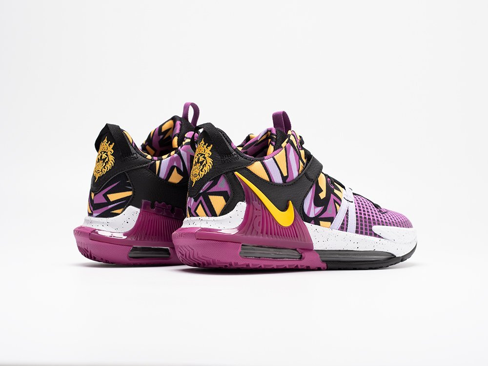 Nike LeBron Witness 7 SE PS Lakers Graffiti фиолетовые текстиль мужские (AR30919) - фото 4