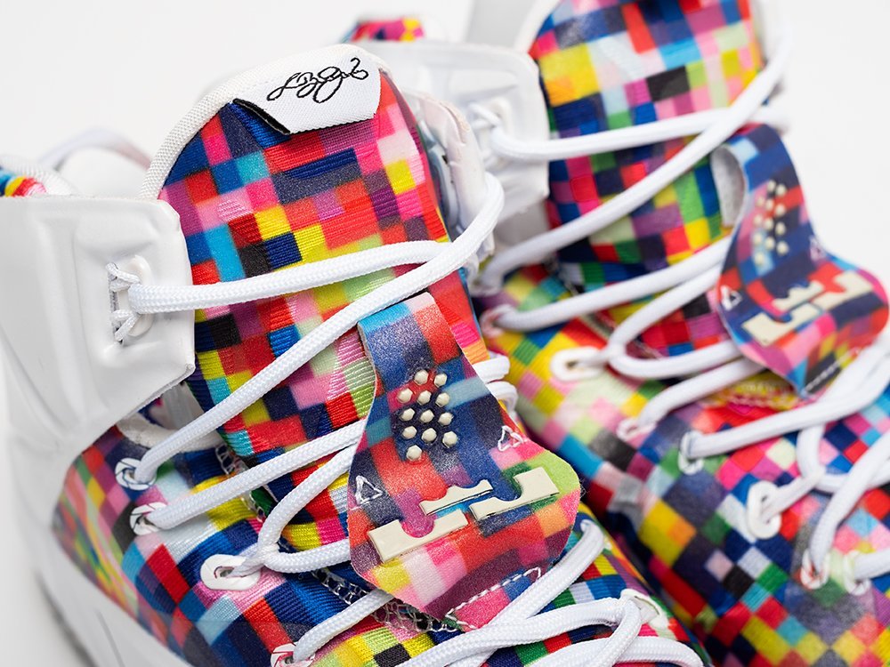 Nike LeBron 12 EXT Prism разноцветные текстиль мужские (AR30992) - фото 7 Nike LeBron 12 EXT Prism разноцветные текстиль мужские (AR30992) - фото 7