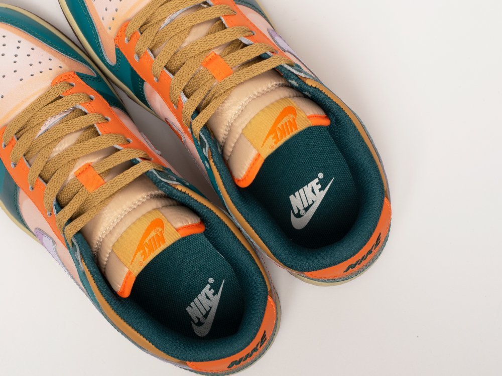 Nike SB Dunk Low WMNS разноцветные кожа женские (AR31532) - фото 4 Nike SB Dunk Low WMNS разноцветные кожа женские (AR31532) - фото 4