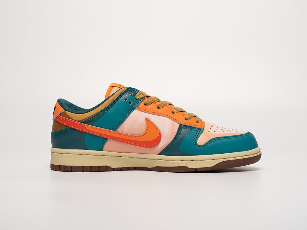 Nike SB Dunk Low WMNS разноцветные кожа женские (AR31532) - фото 10 Nike SB Dunk Low WMNS разноцветные кожа женские (AR31532) - фото 10
