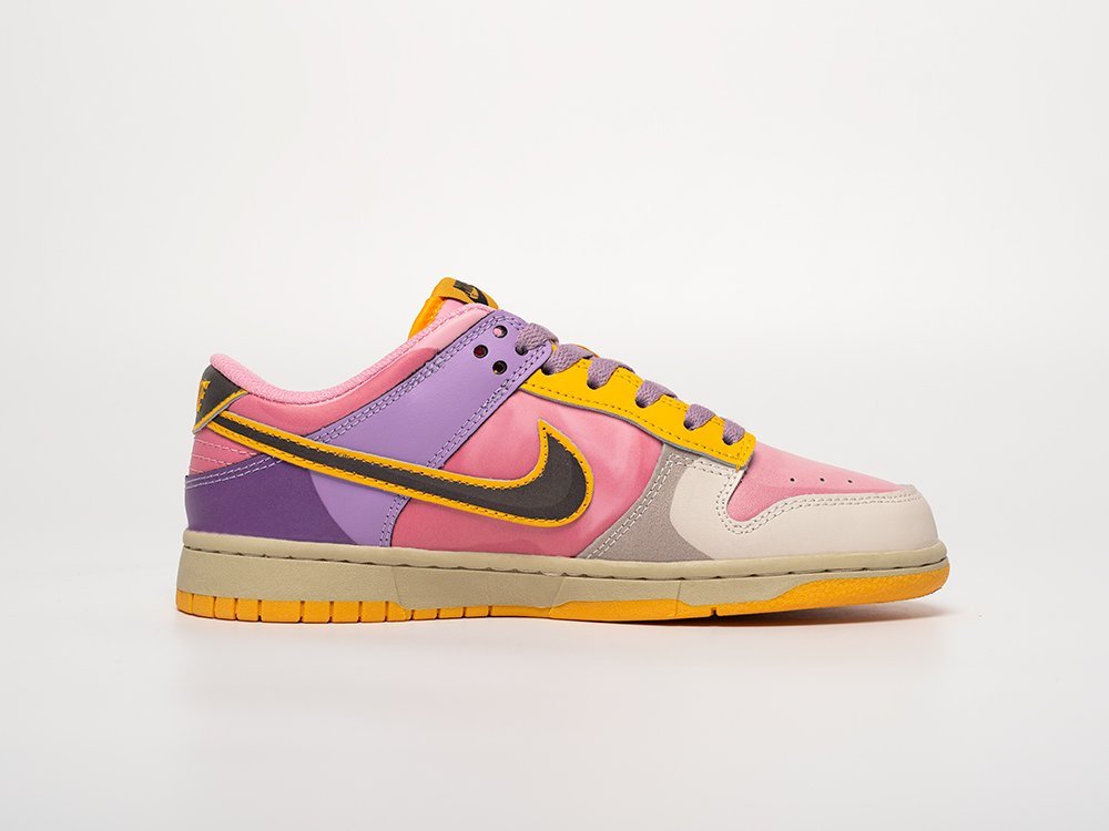 Nike SB Dunk Low WMNS разноцветные кожа женские (AR31593) - фото 5 Nike SB Dunk Low WMNS разноцветные кожа женские (AR31593) - фото 5