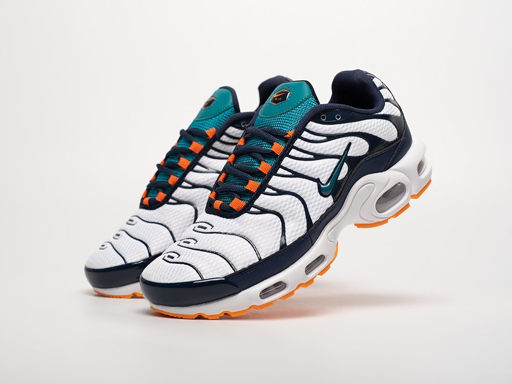 Nike air max plus white blue red hotsell