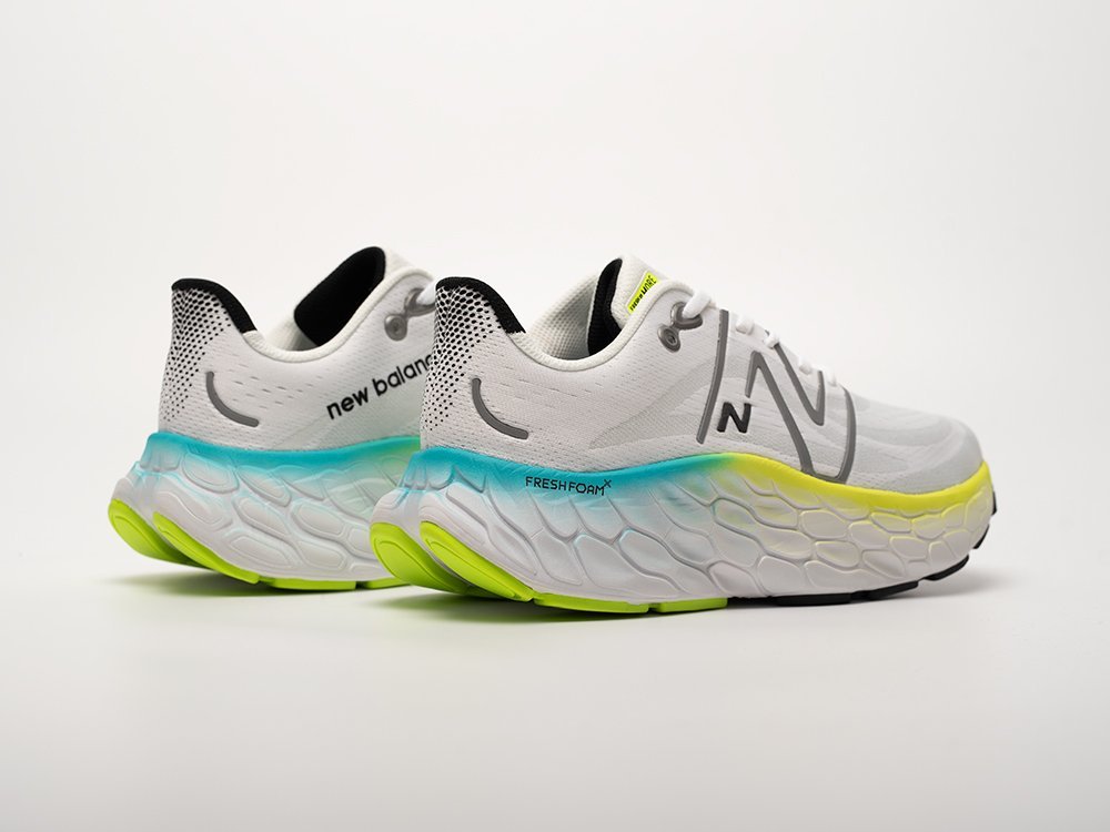 New Balance Fresh Foam X More Trail v4 белые текстиль мужские (AR32667) - фото 4