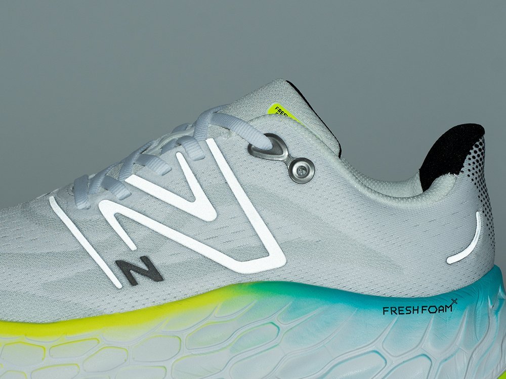 New Balance Fresh Foam X More Trail v4 белые текстиль мужские (AR32667) - фото 9 New Balance Fresh Foam X More Trail v4 белые текстиль мужские (AR32667) - фото 9