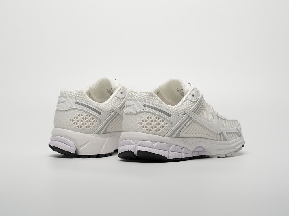 Nike Air Zoom Vomero 5 WMNS белые текстиль женские (AR33003) - фото 3 Nike Air Zoom Vomero 5 WMNS белые текстиль женские (AR33003) - фото 3