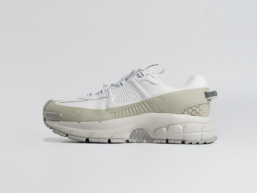 Nike Zoom Vomero 5 Roam WMNS белые текстиль женские (AR34324) - фото 1 Nike Zoom Vomero 5 Roam WMNS белые текстиль женские (AR34324) - фото 1