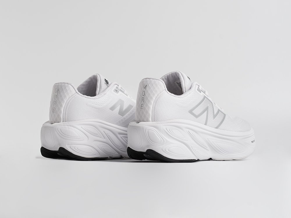 New Balance Fresh Foam X More Trail v5 белые текстиль мужские (AR34689) - фото 3