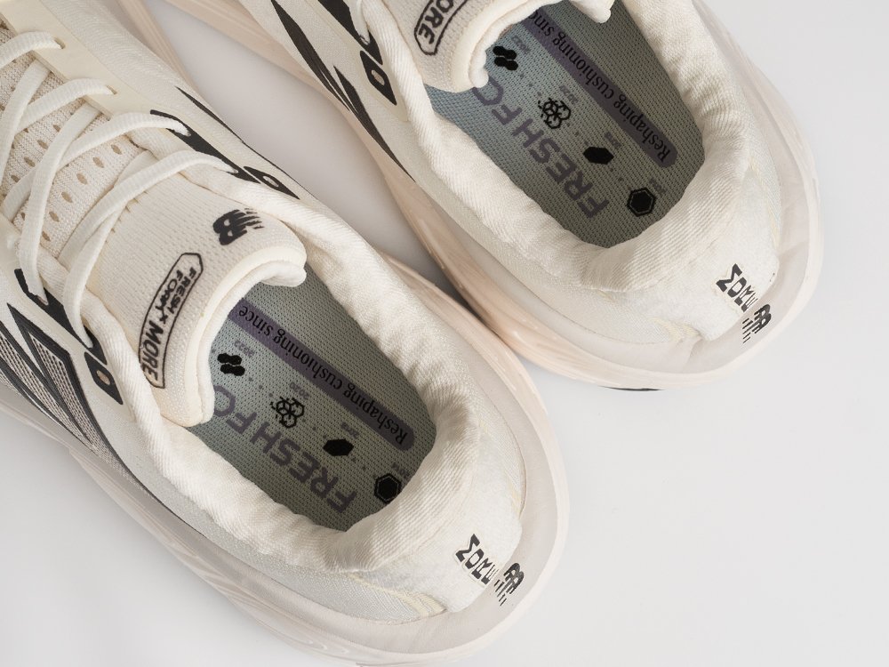 New Balance Fresh Foam X More Trail v5 белые текстиль мужские (AR34701) - фото 5