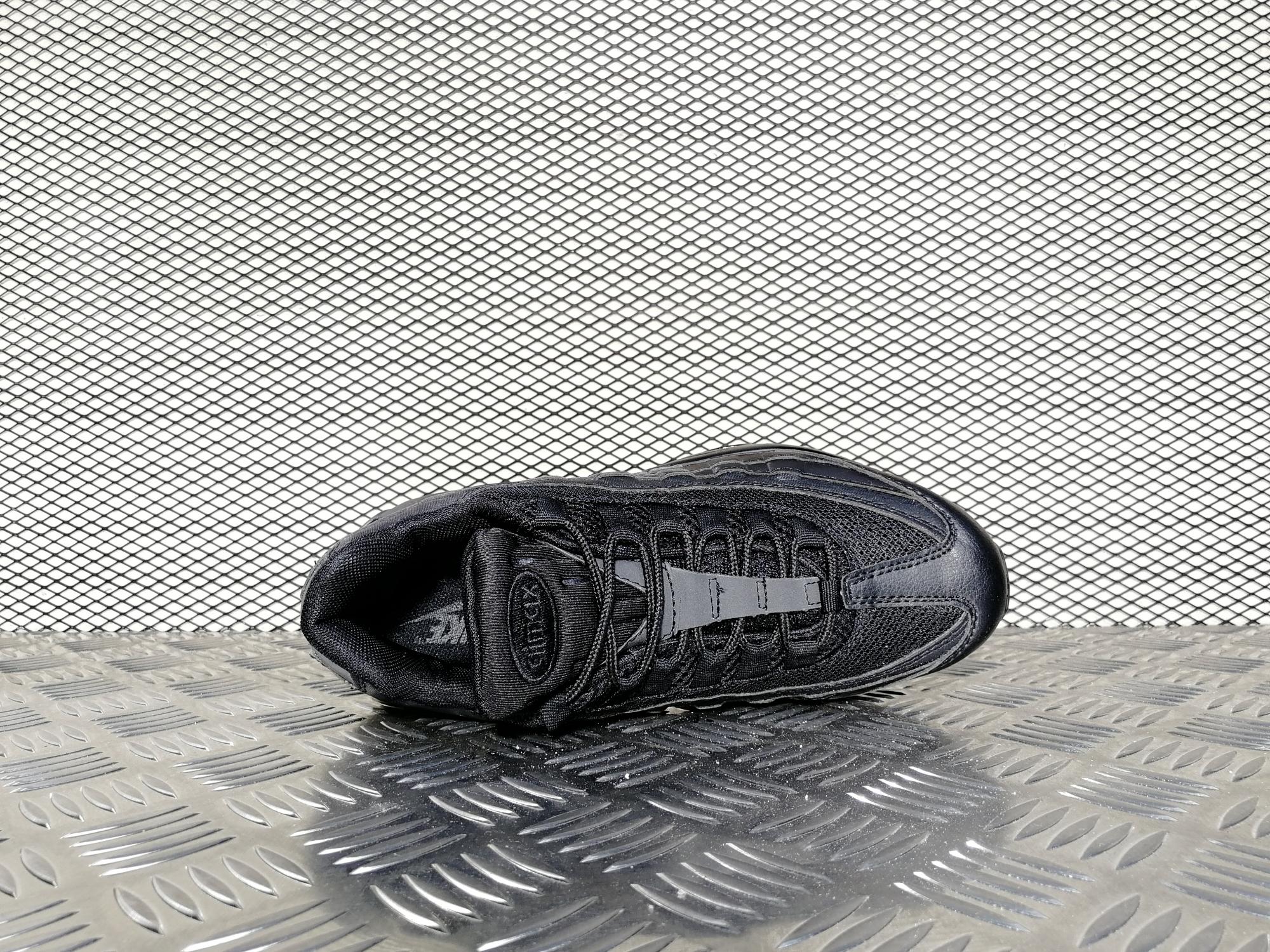 Кроссовки женские Nike Air Max 95 WMNS Premium Triple Black