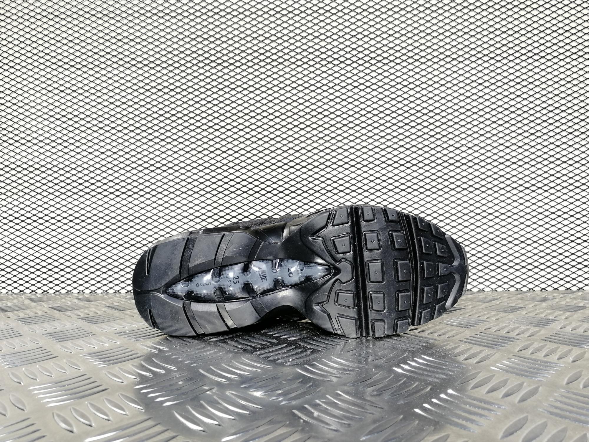 Кроссовки женские Nike Air Max 95 WMNS Premium Triple Black