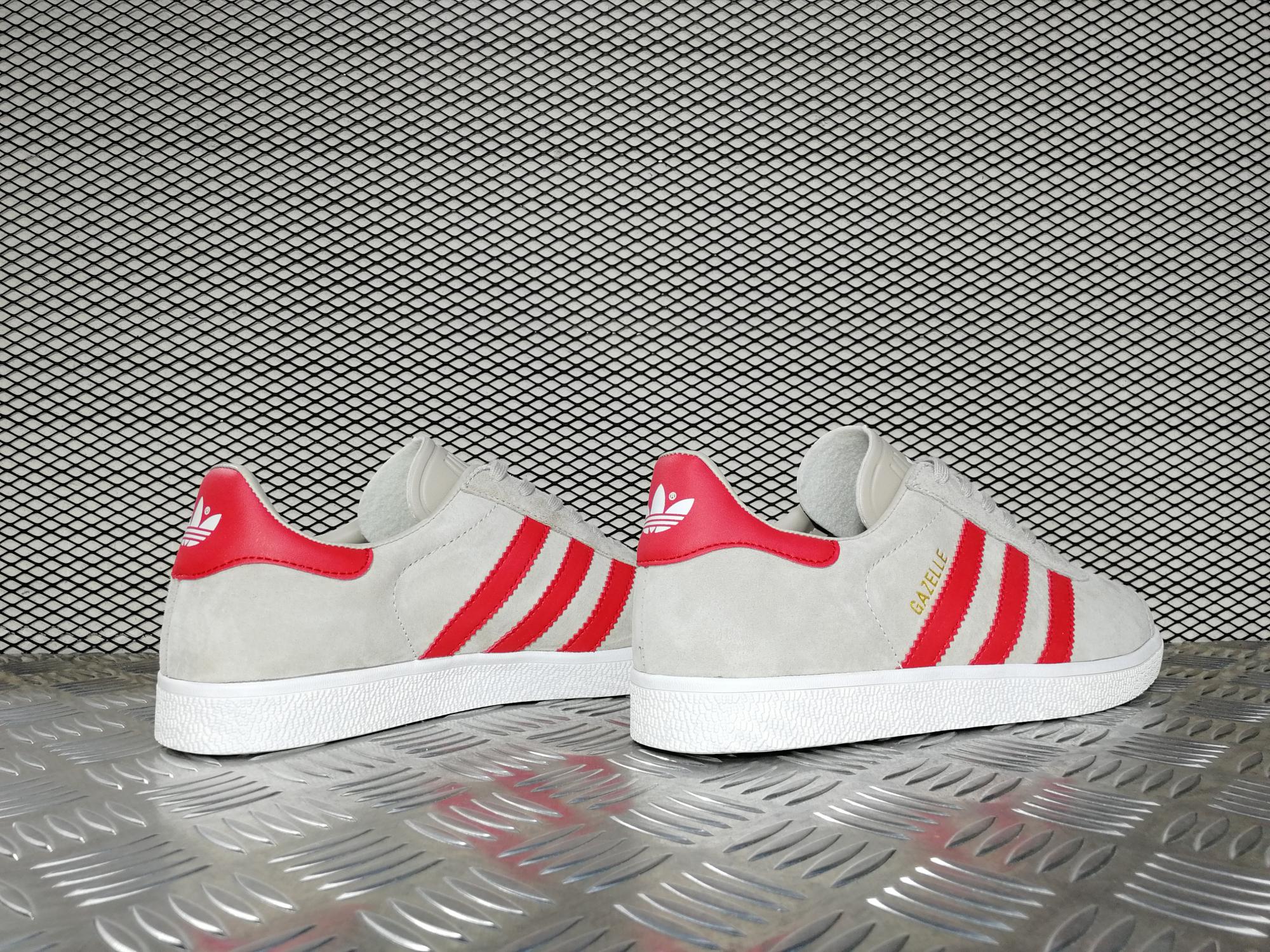 Кроссовки мужские Adidas Gazelle OG Medium Grey / Scarlet