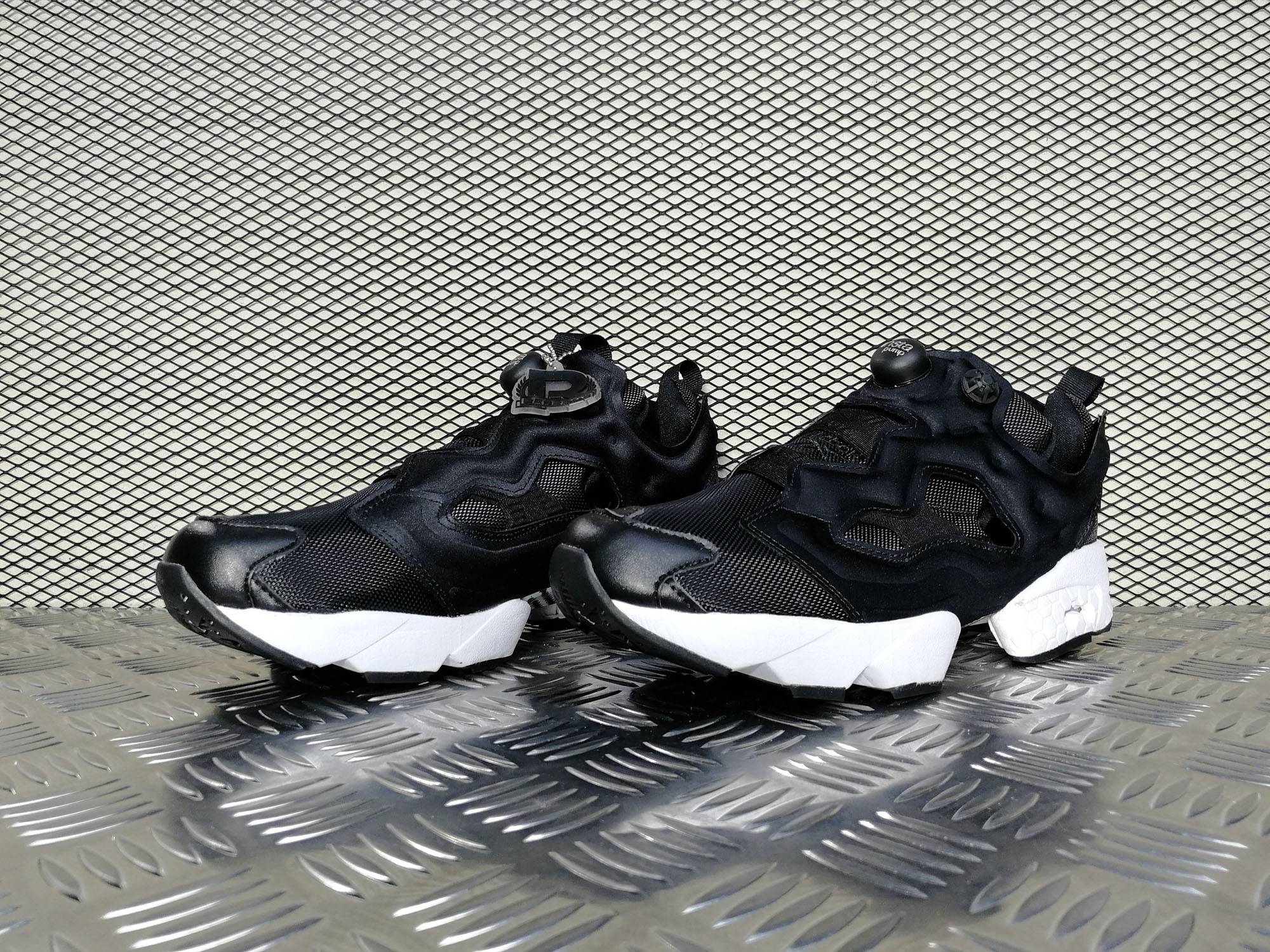 Кроссовки мужские Reebok Instapump Fury OG Black & White