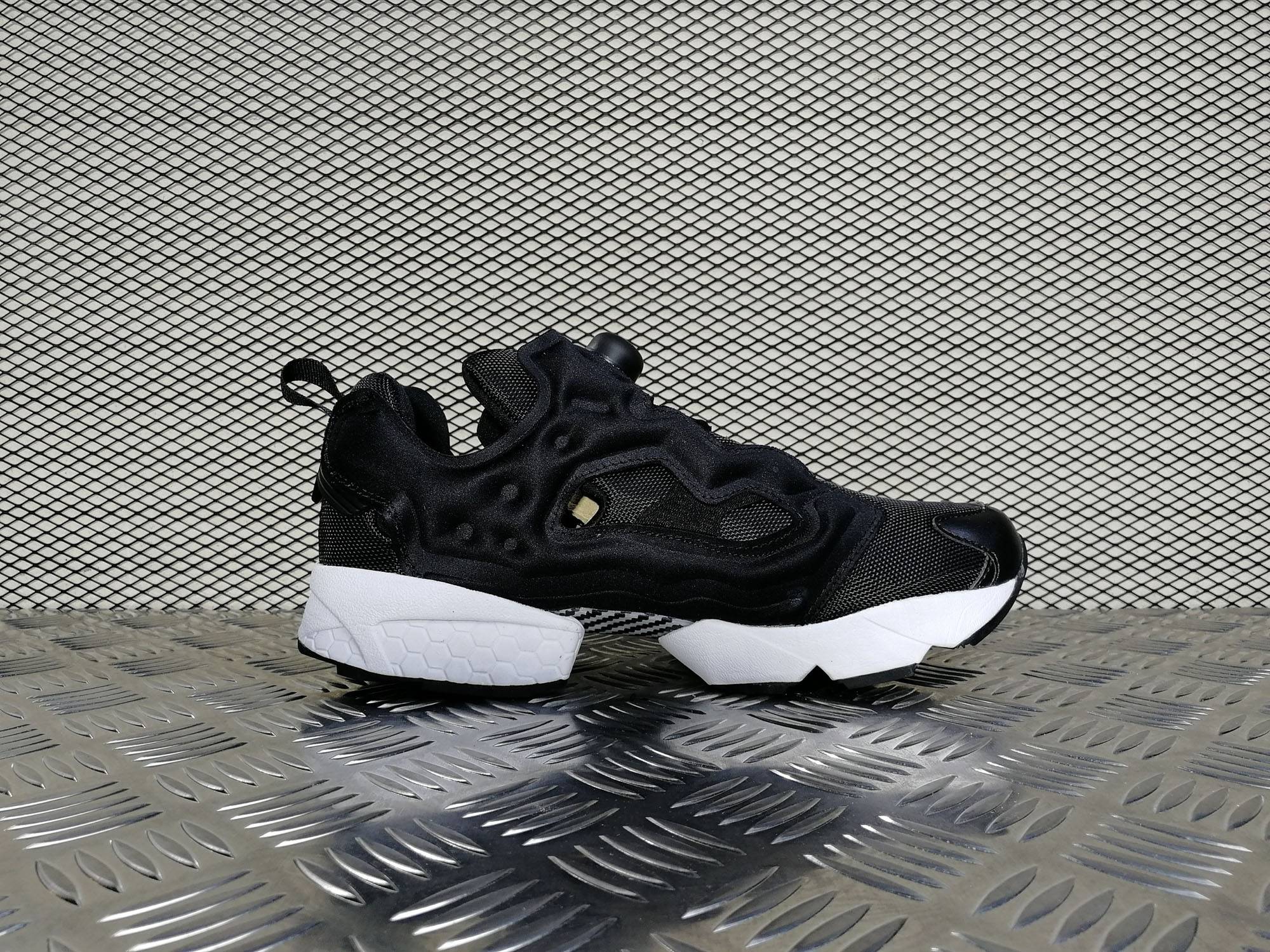 Кроссовки мужские Reebok Instapump Fury OG Black & White