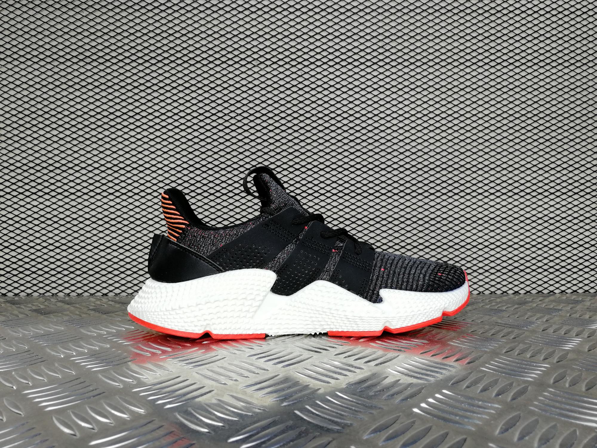 Кроссовки мужские Adidas Prophere Core Black / Core Black / Solar Red CQ3022