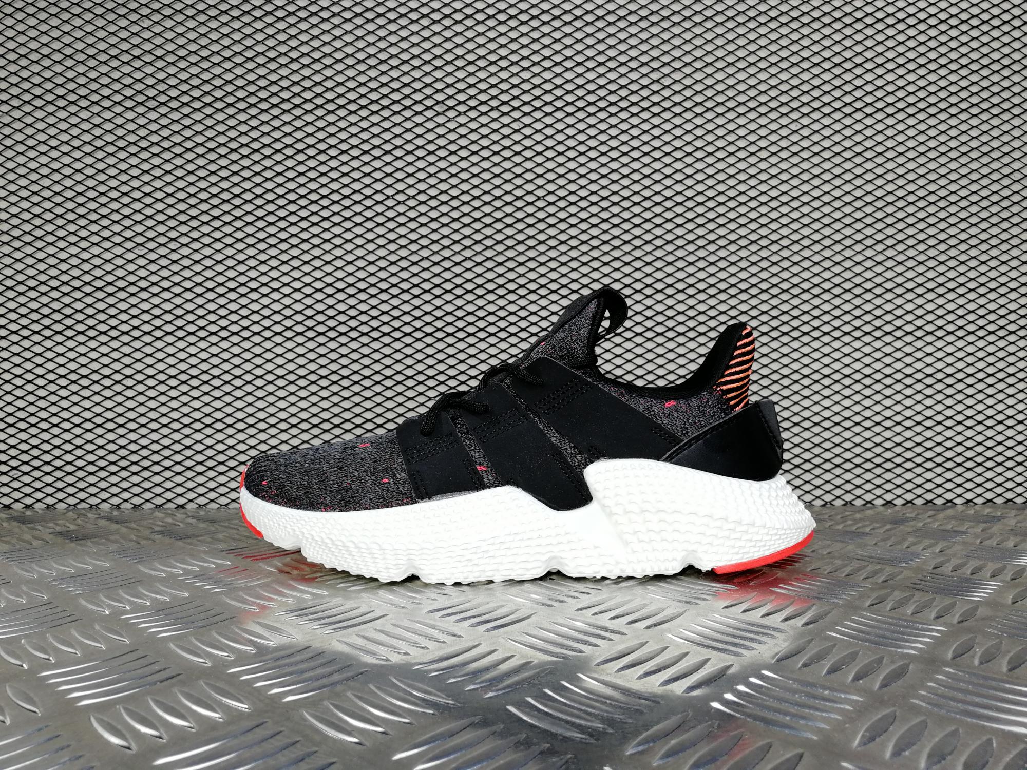 Кроссовки мужские Adidas Prophere Core Black / Core Black / Solar Red CQ3022