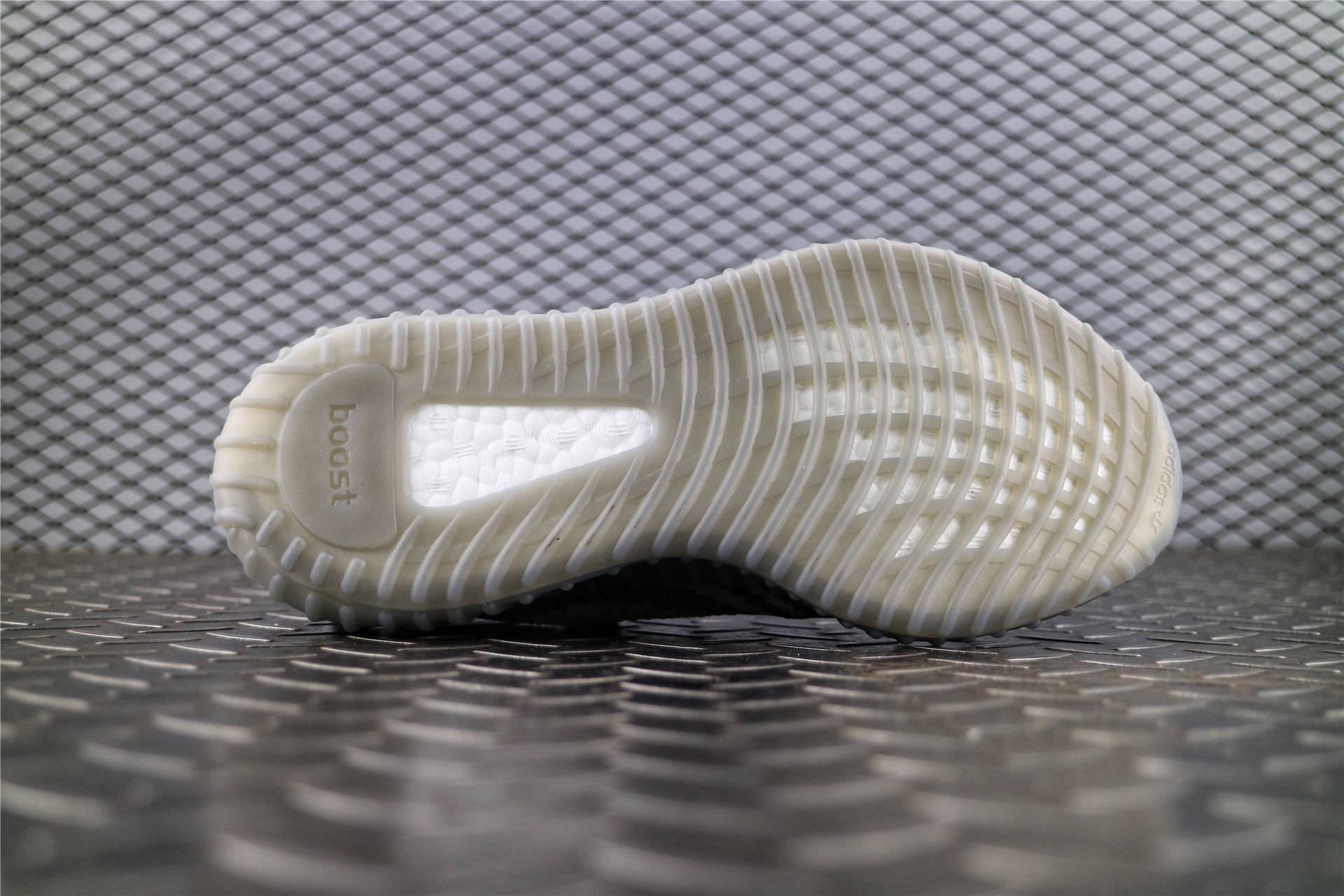 мужские кроссовки Adidas Yeezy 350 Boost V2 BELUGA 2.0 Grey / Bold Orange / Dark Grey