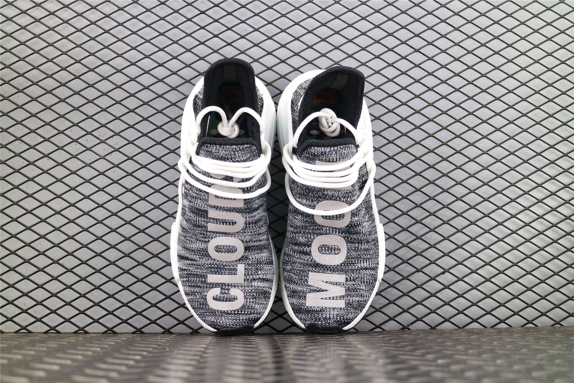 Кроссовки мужские Adidas Nmd X Pharrell Williams HUMAN RACE TRAIL Core Black / White